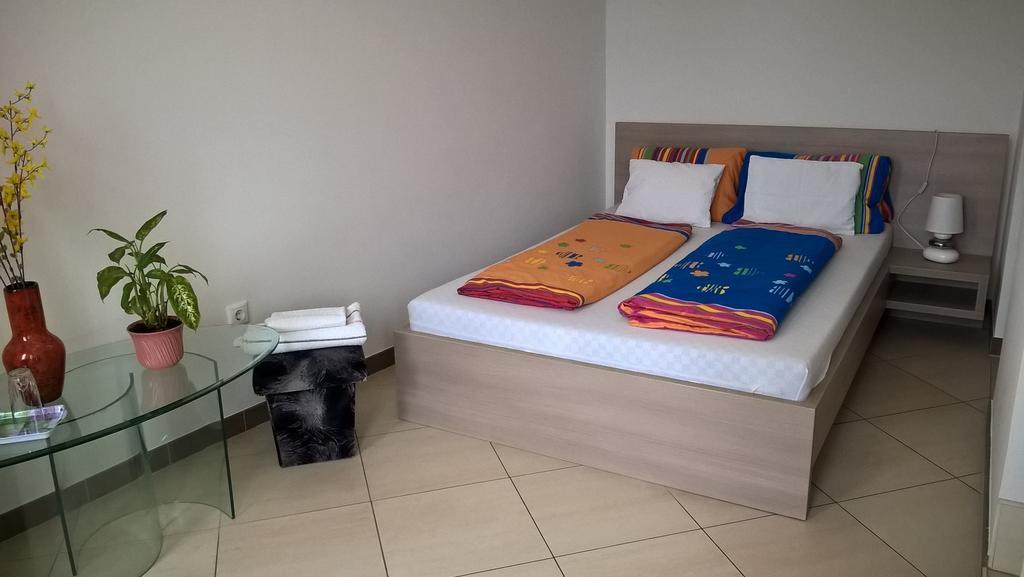 Kazinczy Apartment Kecskemet Phòng bức ảnh