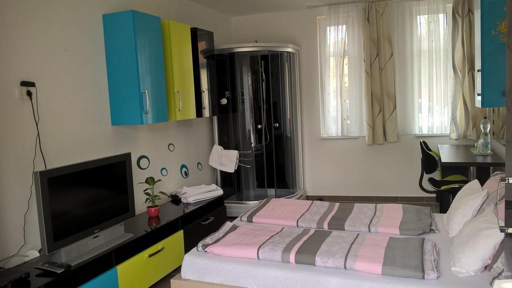 Kazinczy Apartment Kecskemet Phòng bức ảnh