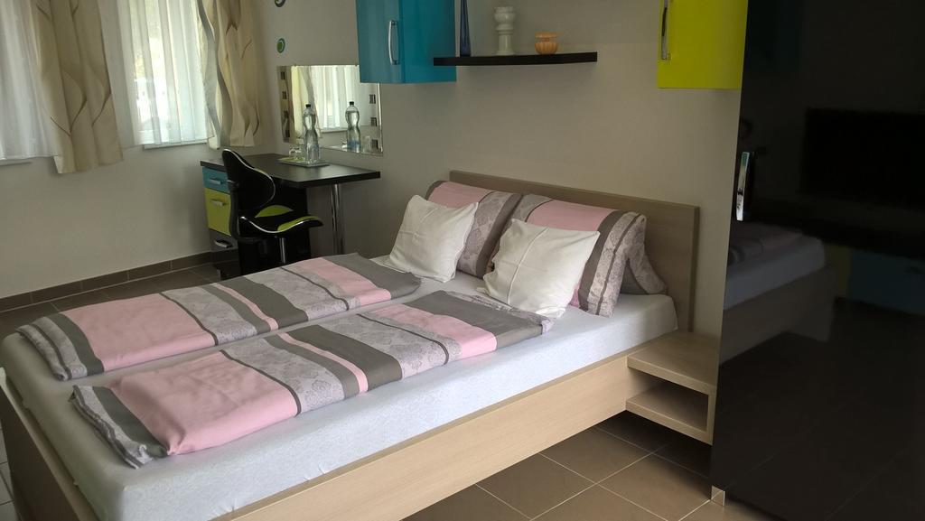 Kazinczy Apartment Kecskemet Phòng bức ảnh