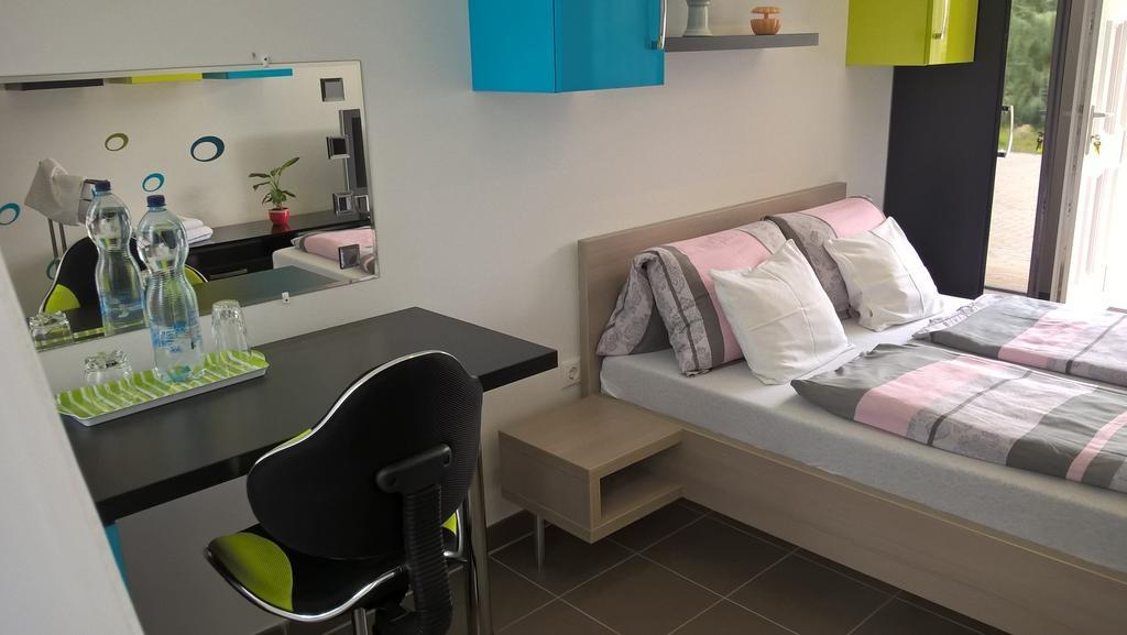 Kazinczy Apartment Kecskemet Phòng bức ảnh