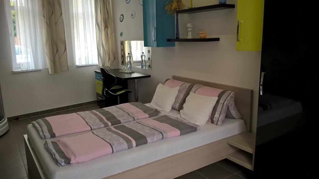 Kazinczy Apartment Kecskemet Phòng bức ảnh